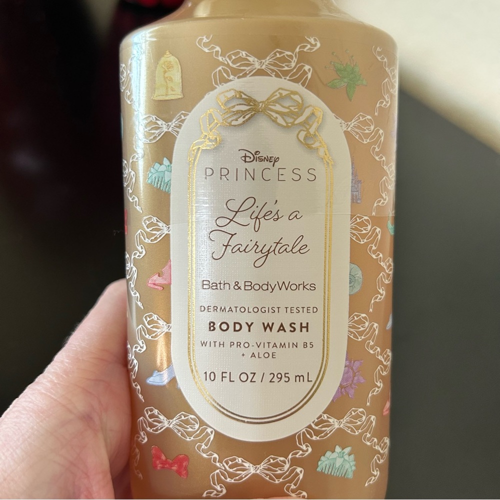 Bath & Body Works x Disney Princess Life’s a Fairytale Body Wash - Picture 3 of 15